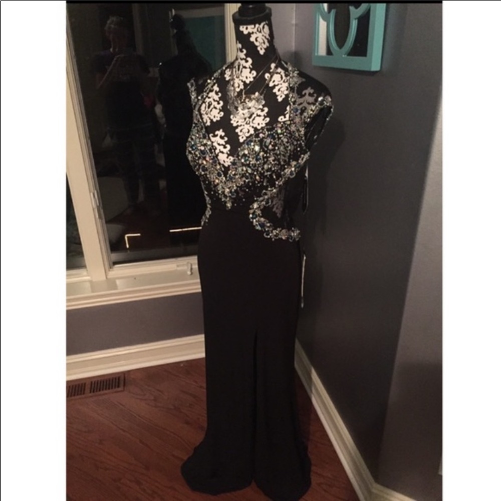 PROM DRESS
